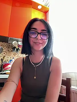Snapshot of TheaMerve chatting on 06/27/26, 01:28 TheaMerve online show from 06/27/26, 01:28