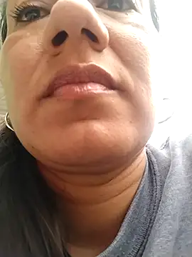 Snapshot of danna_tt chatting on 07/14/26, 08:14 danna tt online show from 07/14/26, 08:14