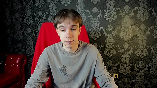 Snapshot of DaveBevy chatting on 04/20/26, 07:59 DaveBevy online show from 04/20/26, 07:59