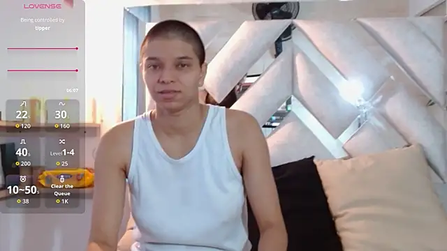 Natasha and zoe  online show from 06/10/26, 04:06