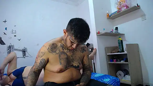 allison maxtattoo  online show from 04/30/26, 08:57