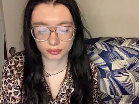 Snapshot of Baby-On-Fire chatting on 04/05/26, 06:27 Baby-On-Fire online show from 04/05/26, 06:27