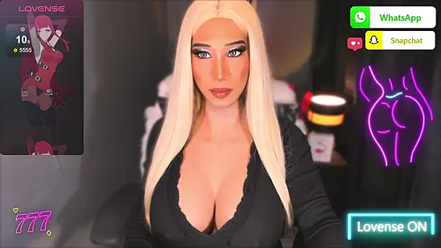 Snapshot of xSelfsuckerMistressVanyax chatting on 06/23/26, 02:42 xSelfsuckerMistressVanyax online show from 06/23/26, 02:42