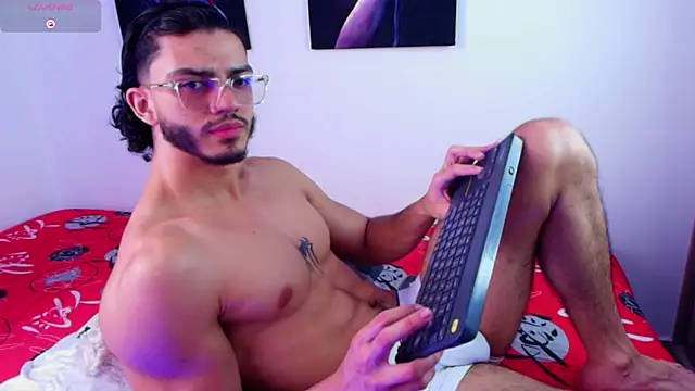 IamAxel03 online show from 07/11/26, 08:33