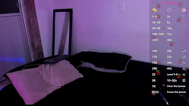 Daniela  Cadavid online show from 04/07/26, 04:57
