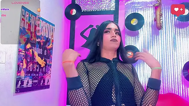 Snapshot of _Cristal_Paez__ chatting on 03/28/26, 04:34 Cristal Paez online show from 03/28/26, 04:34