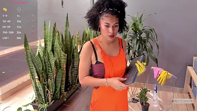 baddie delaylaa online show from 04/22/26, 08:10