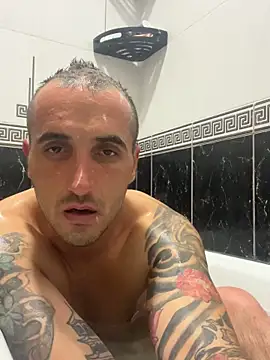 Snapshot of pezol9193 chatting on 03/31/26, 06:30 pezol9193 online show from 03/31/26, 06:30