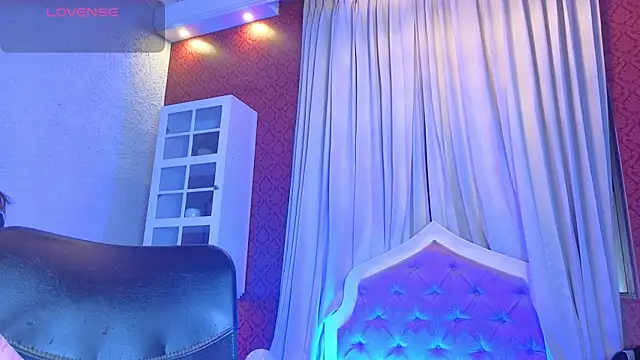 KristinaGriner online show from 06/11/26, 02:44