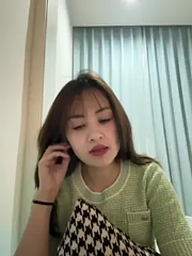 Snapshot of Yang_218 chatting on 04/02/26, 07:39 Yang 218 online show from 04/02/26, 07:39