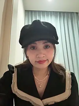 Snapshot of Yang_218 chatting on 04/03/26, 04:54 Yang 218 online show from 04/03/26, 04:54