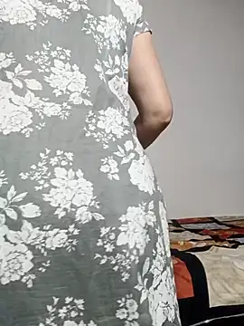 Snapshot of Sexyy_Bhabhi_143 chatting on 07/25/26, 09:56 Sexyy Bhabhi 143 online show from 07/25/26, 09:56