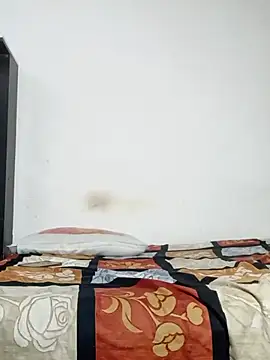 Snapshot of Sexyy_Bhabhi_143 chatting on 07/28/26, 03:32 Sexyy Bhabhi 143 online show from 07/28/26, 03:32