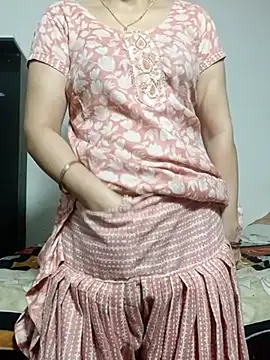 Snapshot of Sexyy_Bhabhi_143 chatting on 07/29/26, 09:57 Sexyy Bhabhi 143 online show from 07/29/26, 09:57