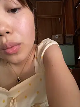 Snapshot of -Vaci- chatting on 06/07/26, 03:43 -Vaci- online show from 06/07/26, 03:43