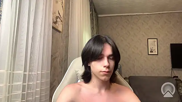 Snapshot of mason_silver chatting on 06/13/26, 10:57 mason silver online show from 06/13/26, 10:57