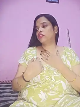 Snapshot of Binita453 chatting on 07/09/26, 02:10 Binita453 online show from 07/09/26, 02:10
