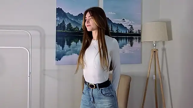 Snapshot of CherlyGuss chatting on 03/28/26, 05:51 CherlyGuss online show from 03/28/26, 05:51