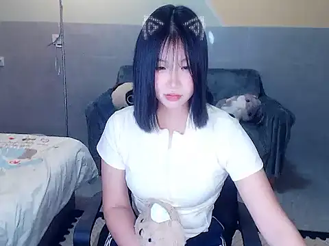 Snapshot of YangYang--baby chatting on 04/03/26, 02:48 YangYang--baby online show from 04/03/26, 02:48