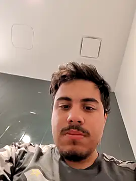 Snapshot of domo03 chatting on 03/27/26, 02:28 domo03 online show from 03/27/26, 02:28