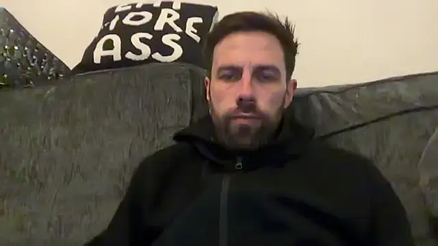 Snapshot of DaveRoyale chatting on 03/29/26, 11:21 DaveRoyale online show from 03/29/26, 11:21