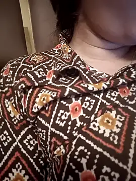 Snapshot of Jivika782 chatting on 03/27/26, 07:35 Jivika782 online show from 03/27/26, 07:35