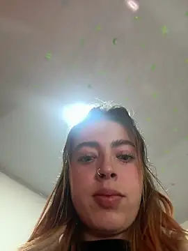 cattleya Louise online show from 04/23/26, 12:01