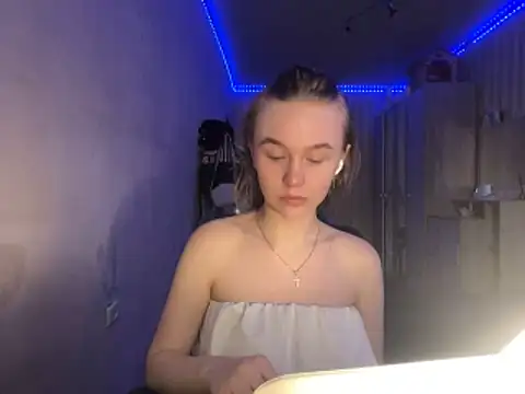 melissashineeee online show from 04/22/26, 11:23