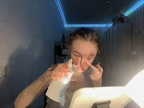 melissashineeee online show from 04/23/26, 08:46