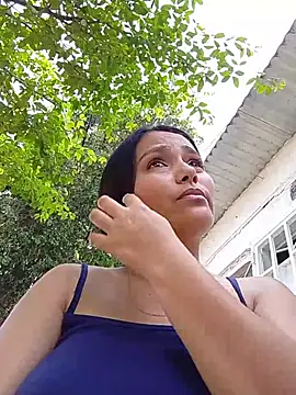 Snapshot of scarletmouse chatting on 03/28/26, 07:57 scarletmouse online show from 03/28/26, 07:57