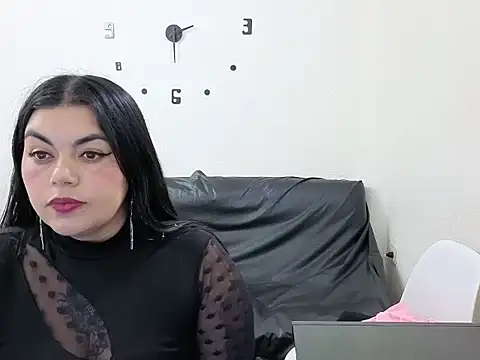 Snapshot of Karla_greenn chatting on 07/16/26, 07:42 Karla greenn online show from 07/16/26, 07:42