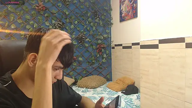 Snapshot of maxim_rod chatting on 04/01/26, 03:18 maxim rod online show from 04/01/26, 03:18