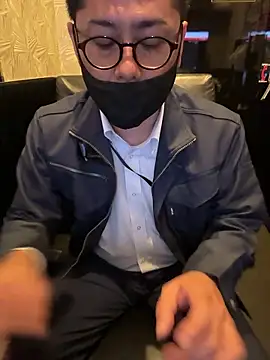 Snapshot of RYUICHI_1919 chatting on 05/11/26, 10:54 RYUICHI 1919 online show from 05/11/26, 10:54