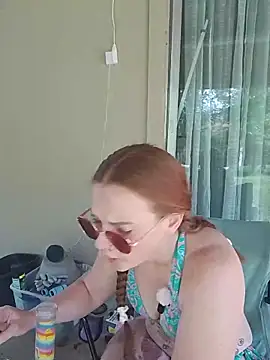 RoxyRedXO12 online show from 04/16/26, 05:03