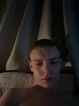 Snapshot of Ricowhiteteeth chatting on 03/28/26, 04:12 Ricowhiteteeth online show from 03/28/26, 04:12