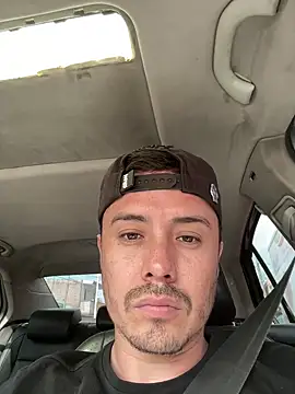 Snapshot of axel_y_greis chatting on 03/28/26, 05:01 axel y greis online show from 03/28/26, 05:01