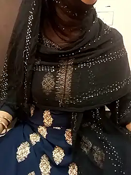 Miss Noor   online show from 05/18/26, 07:47