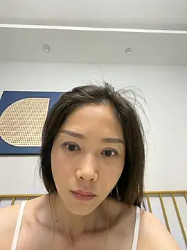 yuanpu0925 online show from 04/09/26, 09:42