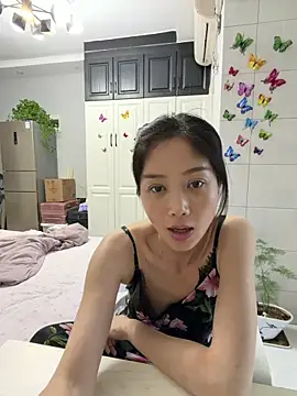 yuanpu0925 online show from 05/17/26, 10:44