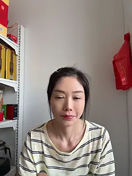 yuanpu0925 online show from 05/24/26, 12:48