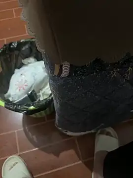 yingzi003 online show from 04/02/26, 02:04