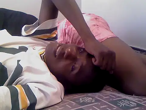 Snapshot of blackmeme28 chatting on 04/14/26, 12:22 blackmeme28 online show from 04/14/26, 12:22