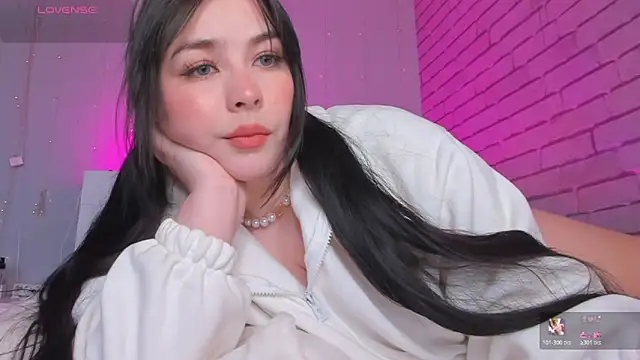 Snapshot of NatalForsy chatting on 04/23/26, 11:31 NatalForsy online show from 04/23/26, 11:31