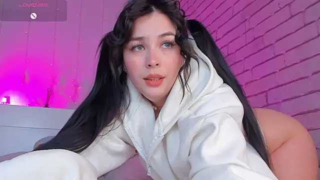 Snapshot of NatalForsy chatting on 04/23/26, 12:29 NatalForsy online show from 04/23/26, 12:29