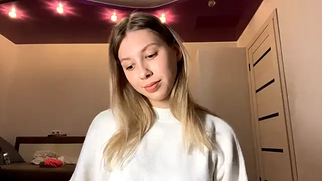 Snapshot of Shamshinya chatting on 03/28/26, 03:44 Shamshinya online show from 03/28/26, 03:44