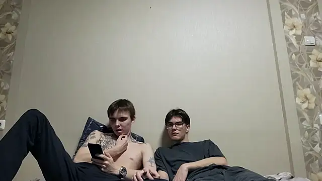 Snapshot of Lucas_ice chatting on 04/10/26, 02:00 Lucas ice online show from 04/10/26, 02:00