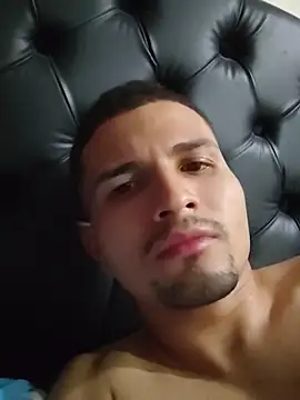 Snapshot of camiloangel119 chatting on 03/28/26, 06:51 camiloangel119 online show from 03/28/26, 06:51