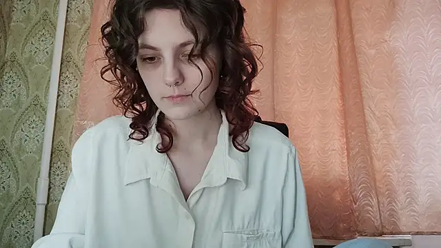 ShirleyNibbs online show from 04/12/26, 02:11