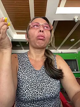  violeta 99 online show from 04/11/26, 04:00