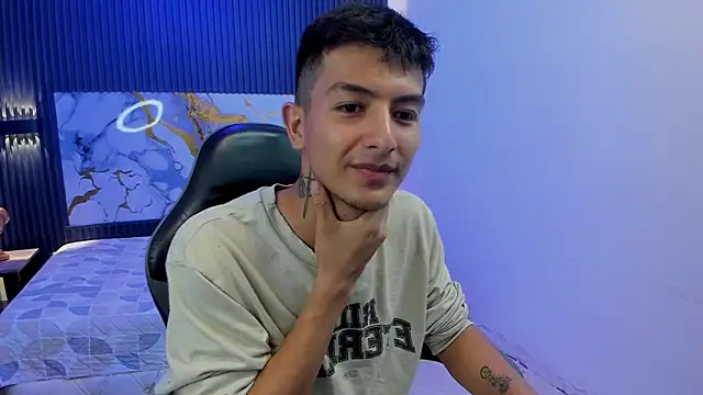 Snapshot of CaballeroNocturno_ chatting on 03/30/26, 03:51 CaballeroNocturno online show from 03/30/26, 03:51